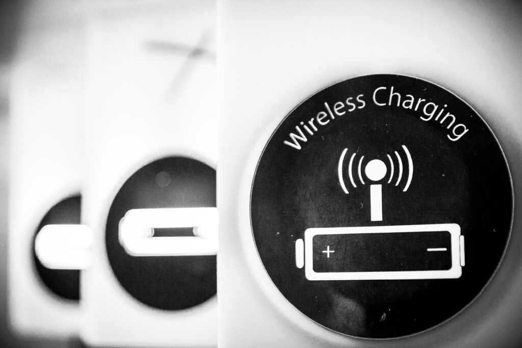 Wireless non-standard-Qi2-wireless-charging-2