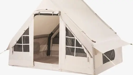 Tente étanche et spacieuse pour un prix abordable de 330 €
